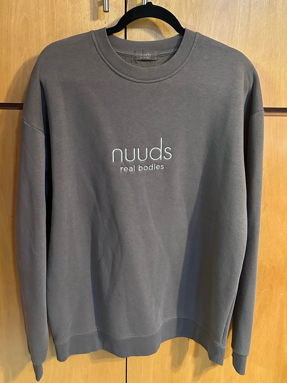 nuuds Real Bodies Crewneck Sweatshirt  mocha size Small